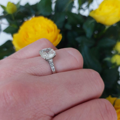 Antique Art Deco 2.40ct Cushion Cut Diamond Ring
