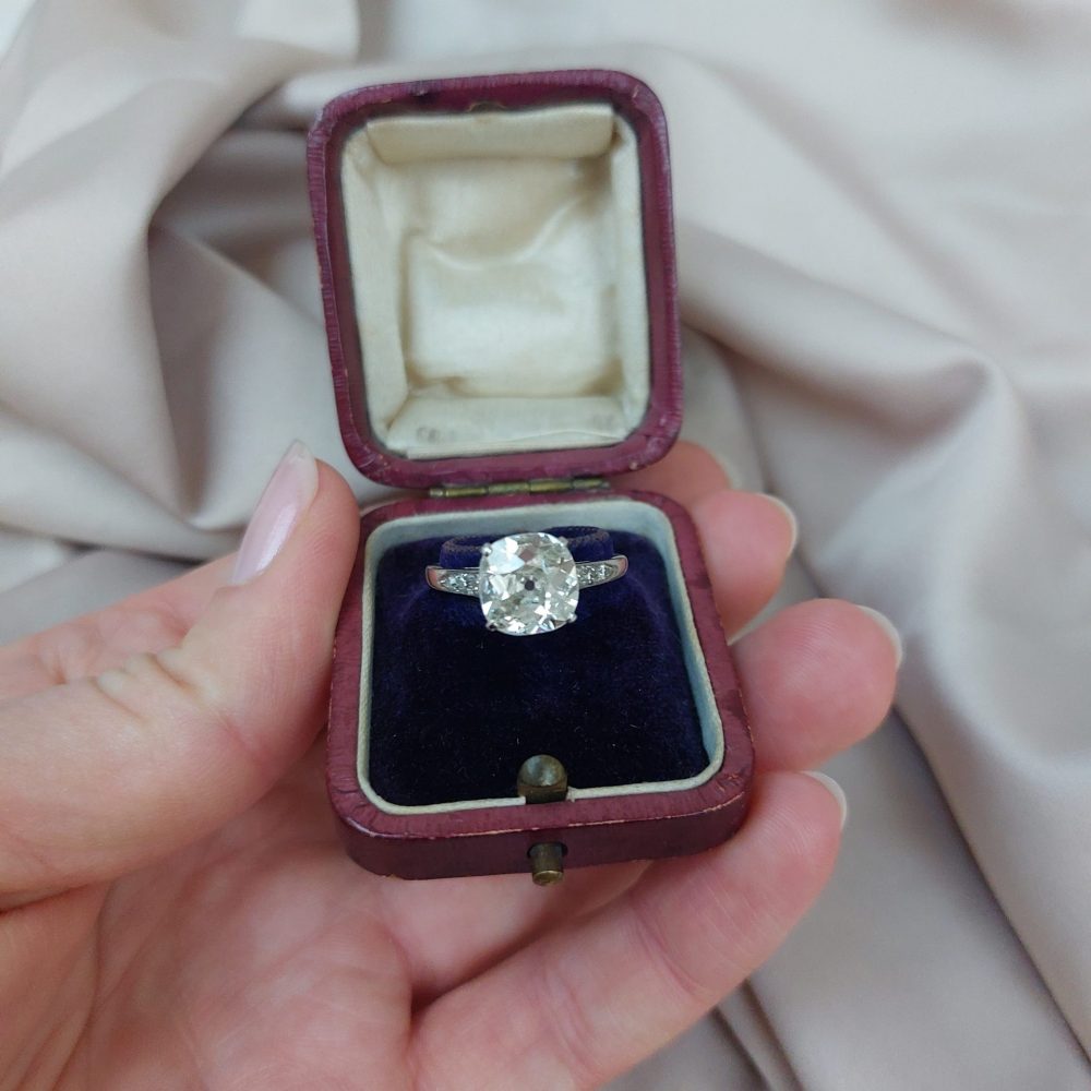 Antique Art Deco 2.40ct Cushion Cut Diamond Ring