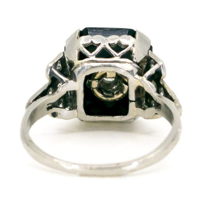 Antique Art Deco Diamond and Onyx Platinum Ring