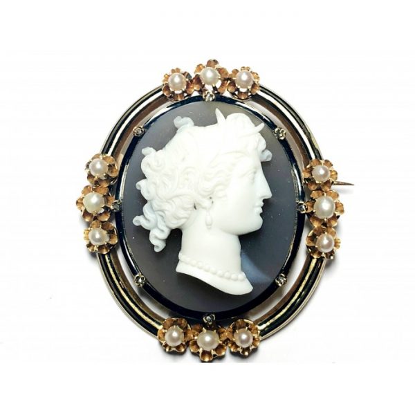 Antique Hard Stone Cameo Brooch
