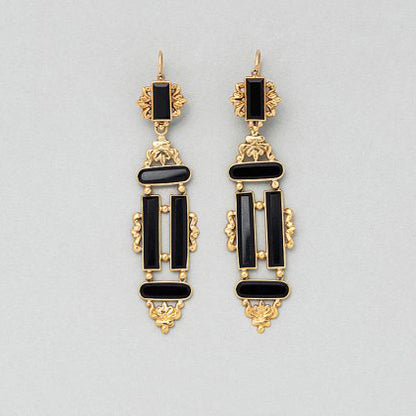 Georgian Antique Onyx and Gold Day and Night Drop Earrings, Circa 1840