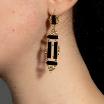 Georgian Antique Onyx and Gold Day and Night Drop Earrings, Mid 18th century Circa 1840