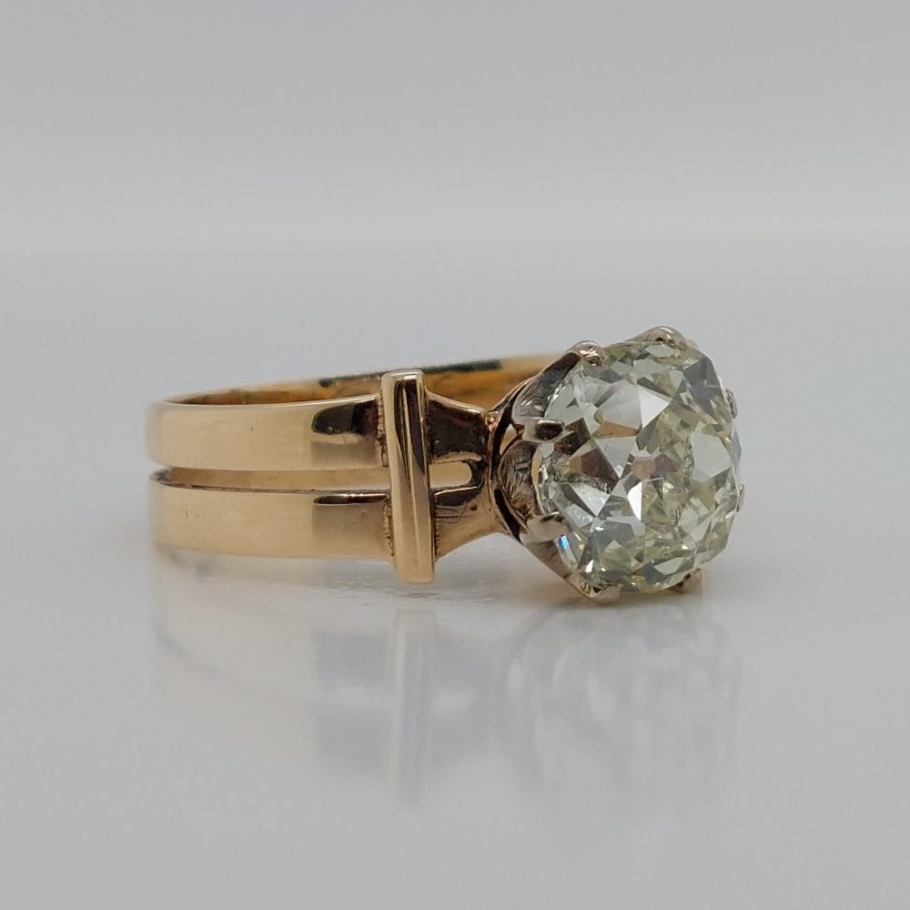 Antique Victorian 2.67ct Old Mine Cut Solitaire Ring