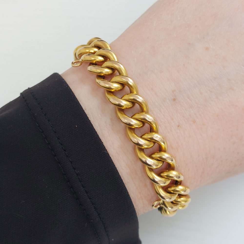 Antique Victorian Curb Link 21ct Gold Bracelet
