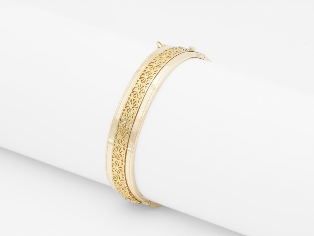 Antique Victorian Gold Bracelet Bangle