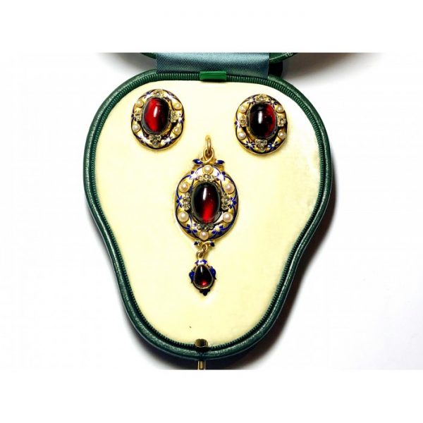 Antique Victorian Holbeinesque Enamel Diamond Gold Suite