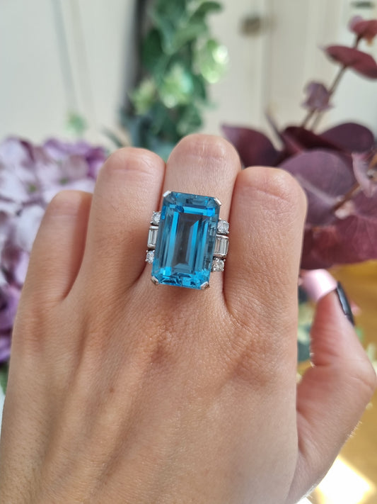 Art Deco Aquamarine and Diamond Dress Cocktail Ring, 15cts Santa Maria Large ring