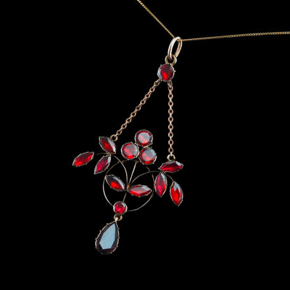 Art Nouveau Garnet Pendant Necklace
