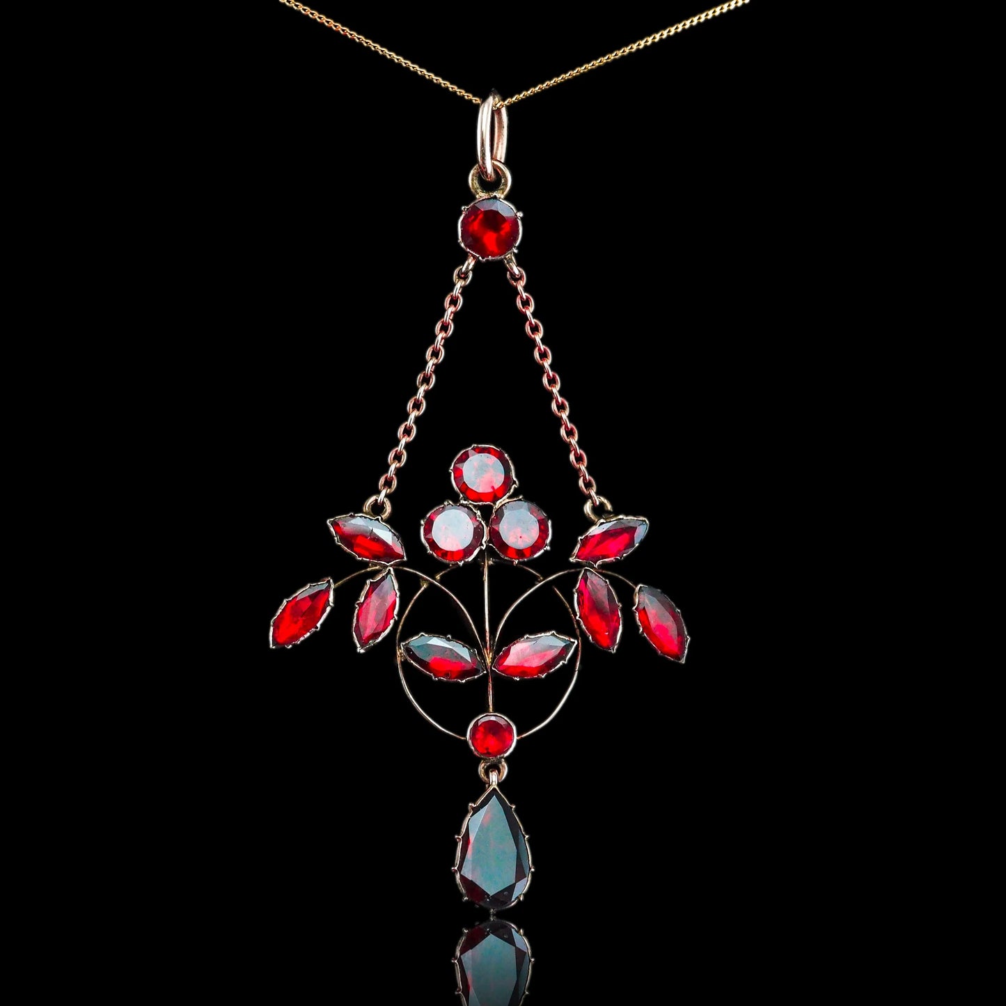 Art Nouveau Garnet Pendant Necklace