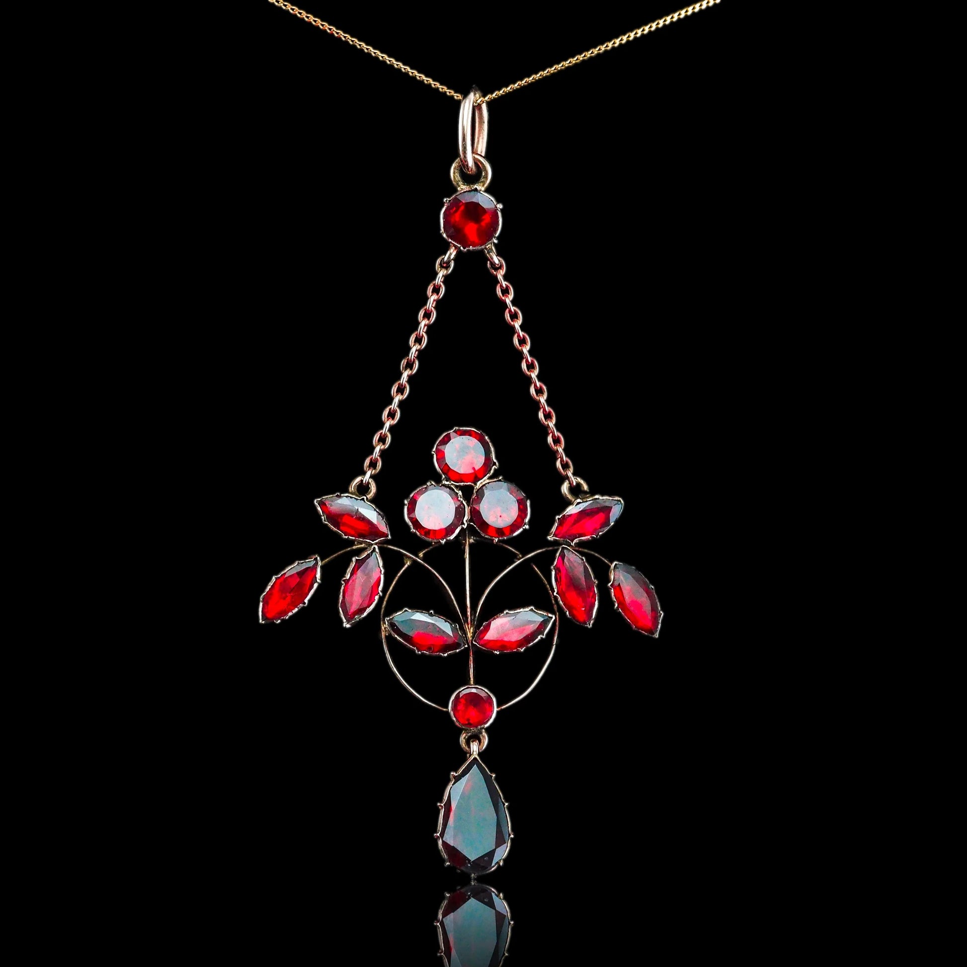 Art Nouveau Garnet Pendant Necklace