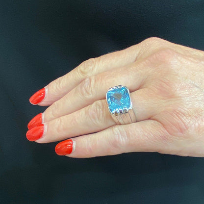 8.10ct Cushion Cut Aquamarine and 18ct White Gold Dress Ring