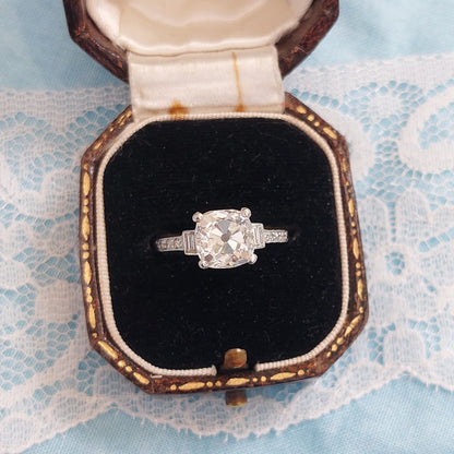 Vintage engagement ring Art Deco 2.54ct Old Mine Cut Diamond Solitaire Ring in Platinum