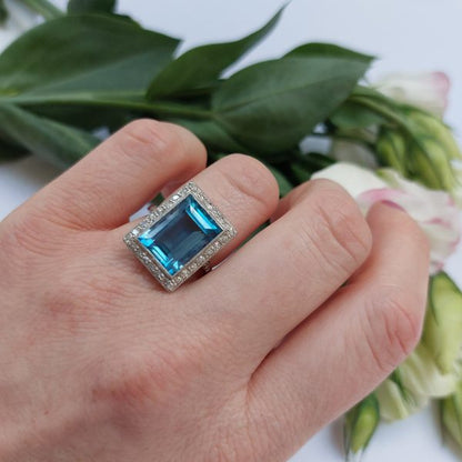 Art Deco 7ct Aquamarine and Diamond Cluster Dress Ring