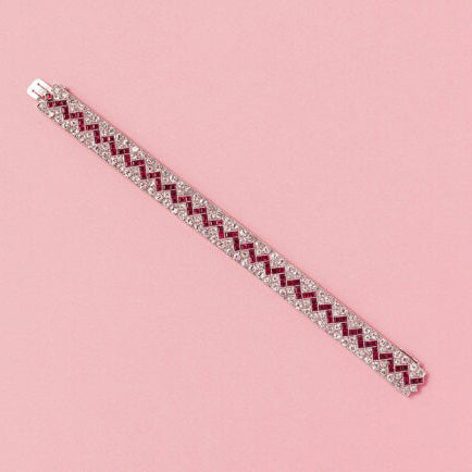 Art Deco 8.6ct Burma Ruby and 11.52ct Old Cut Diamond Bracelet in Platinum, zig-zag line of baguette-cut unheated Burma rubies flanked by old cut diamonds