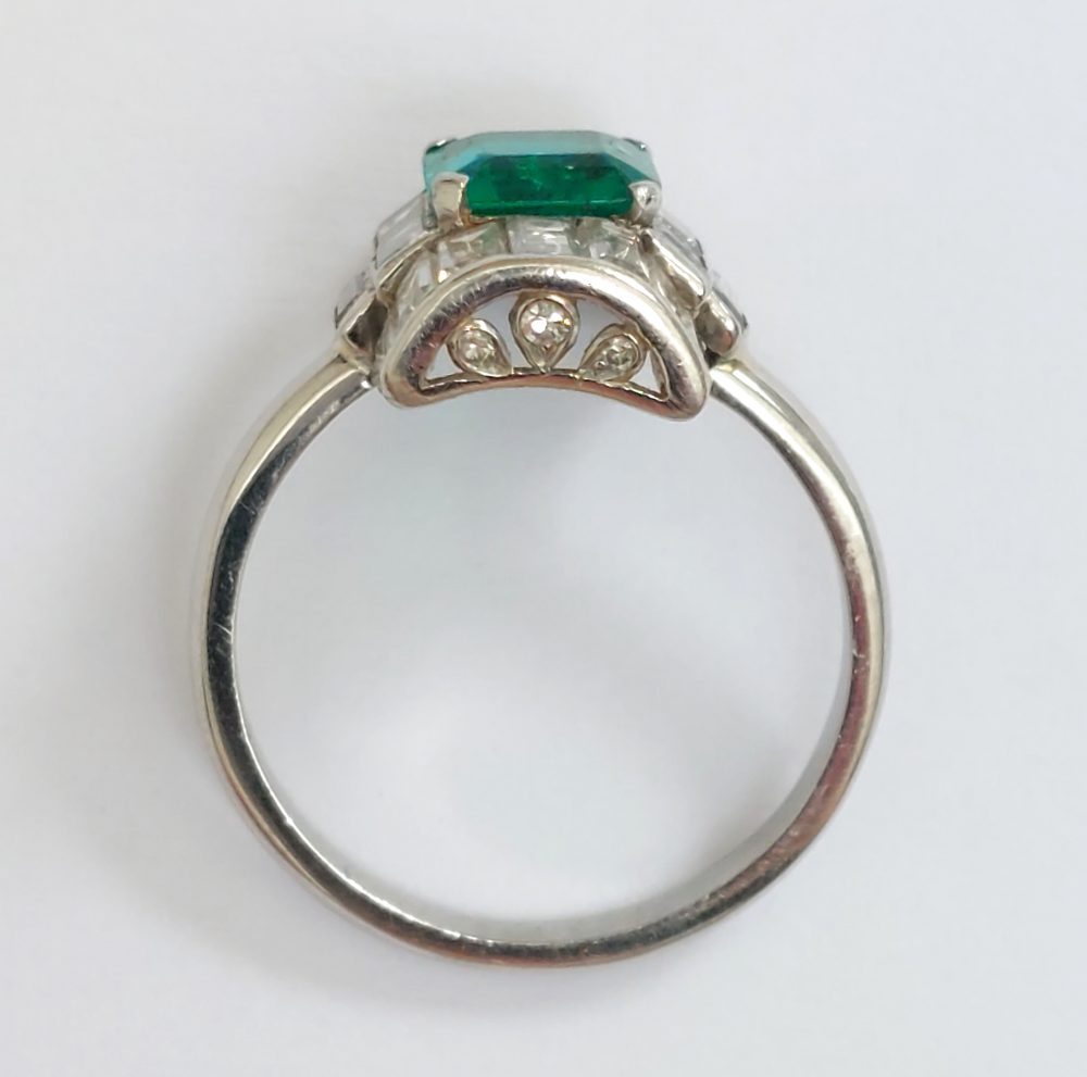 Art Deco Antique 1.15ct Emerald and Diamond Ring