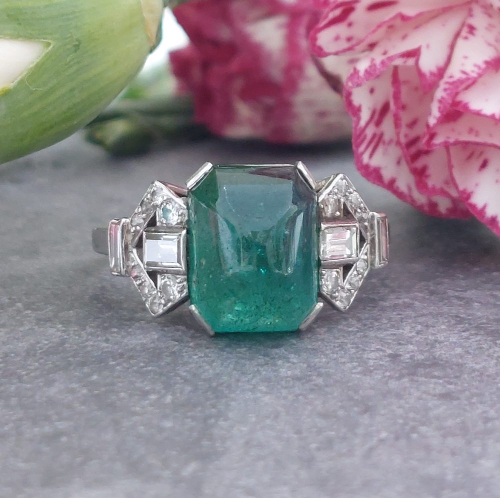 Art Deco Antique 4.10ct Sugarloaf Emerald and Diamond Ring