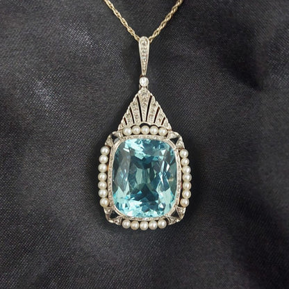 Art Deco Antique Aquamarine and Diamond Pendant Necklace