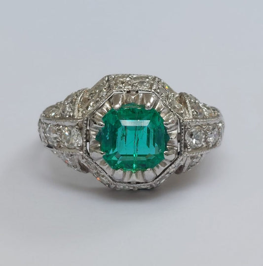 Art Deco Antique Colombian Emerald and Diamond Ring
