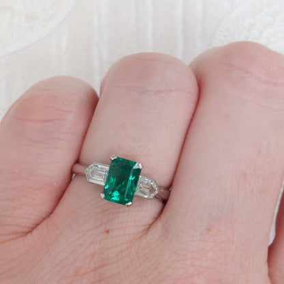 Art Deco Antique Emerald and Diamond Ring