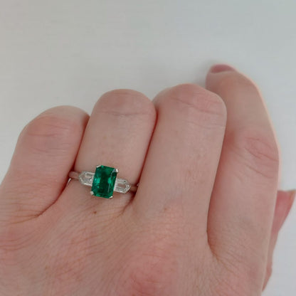 Art Deco Antique Emerald and Diamond Ring