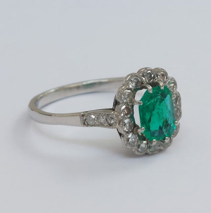 Art Deco Antique Emerald and Diamond Ring