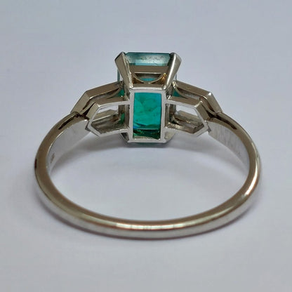 Art Deco Antique Emerald and Diamond Ring