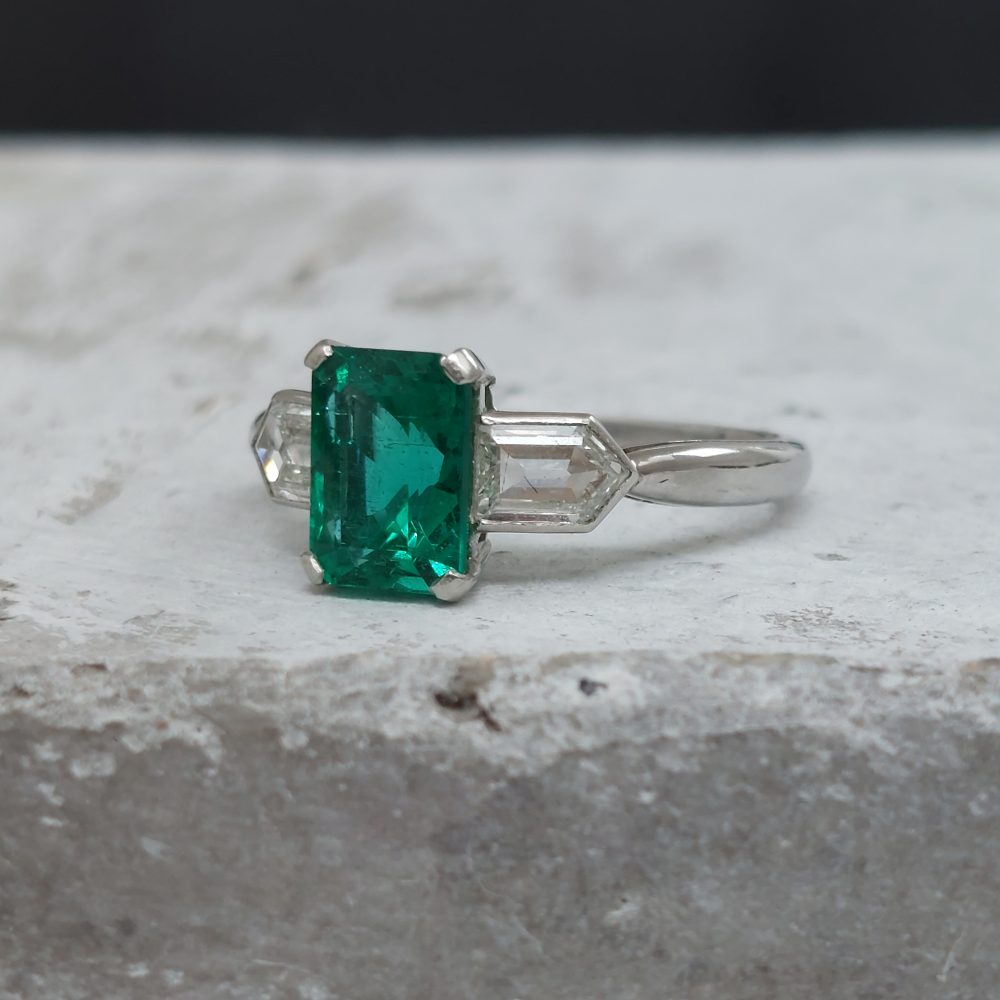 Art Deco Antique Emerald and Diamond Ring
