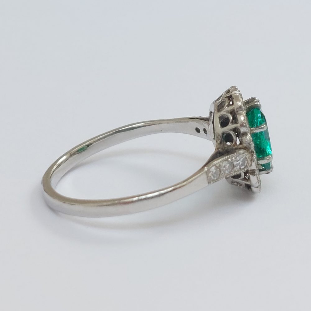 Art Deco Antique Emerald and Diamond Ring
