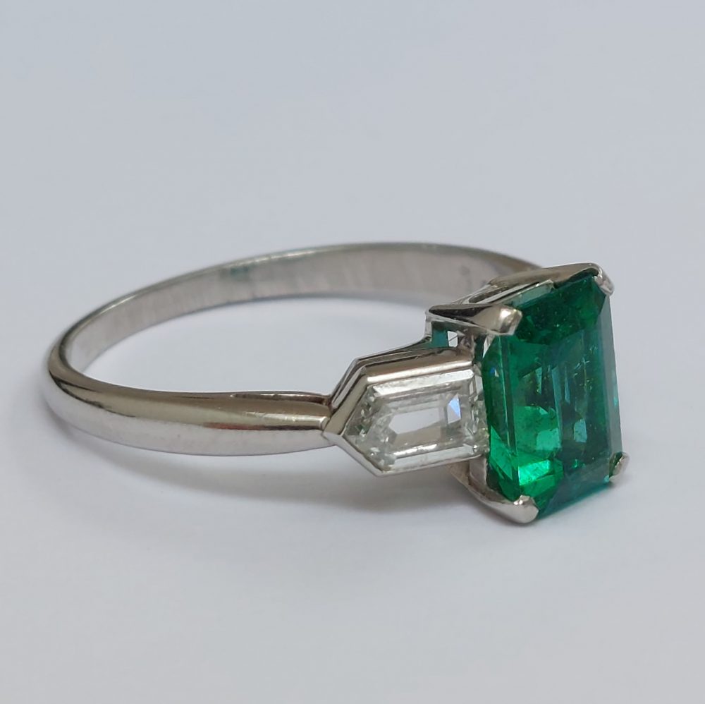 Art Deco Antique Emerald and Diamond Ring