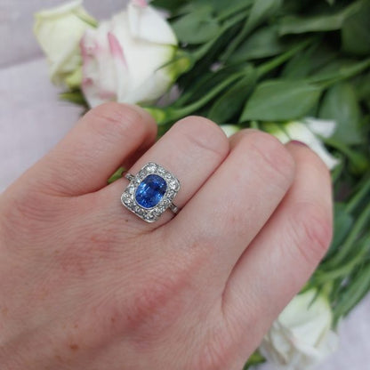 Art Deco Antique Sapphire and Old Mine Cut Diamond Cluster Ring
