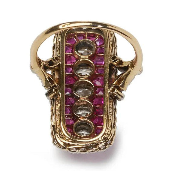 Art Deco Ruby and Diamond Five Stone Cluster Plaque Ring