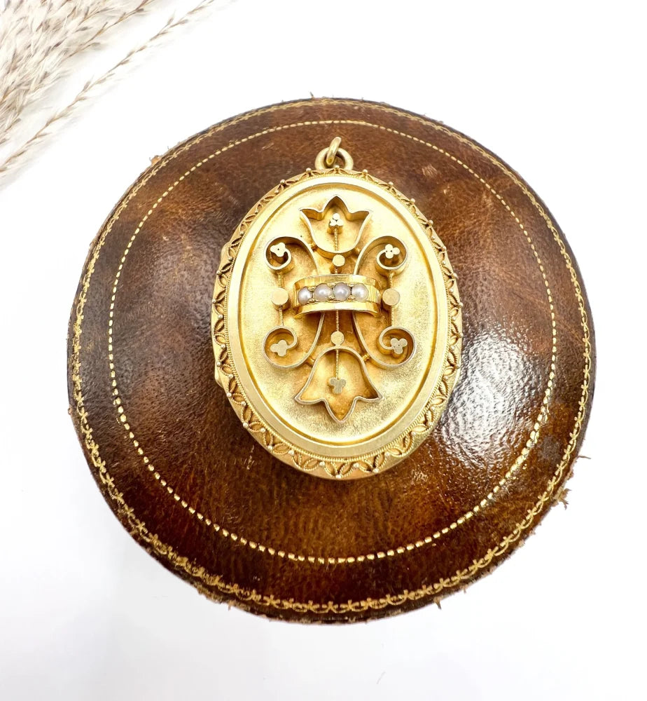 Victorian Fancy Locket With Seed Pearls In 15 Carat Yellow Gold
