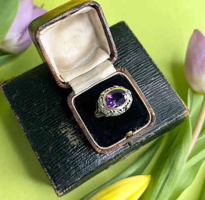 Antique 18 Carat Yellow and White Gold Oval Amethyst and Diamond Ring