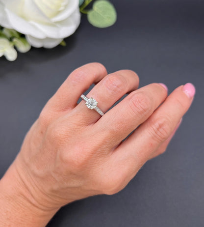 Vintage Platinum, 1930s 0.89 Carat Diamond Engagement Ring