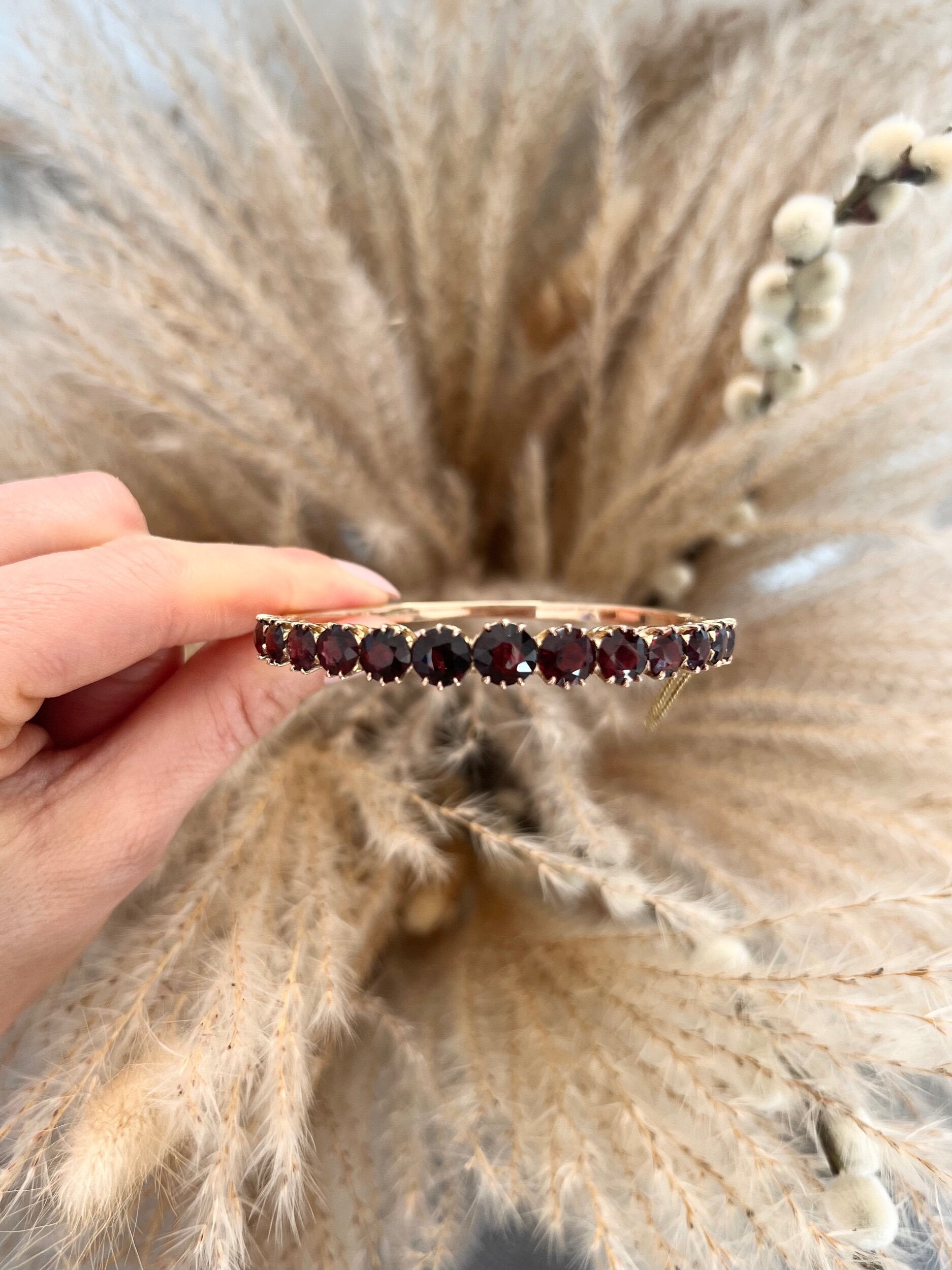 Antique Edwardian 14 Carat Gold Faceted Garnet Bangle Bracelet, Circa 1900