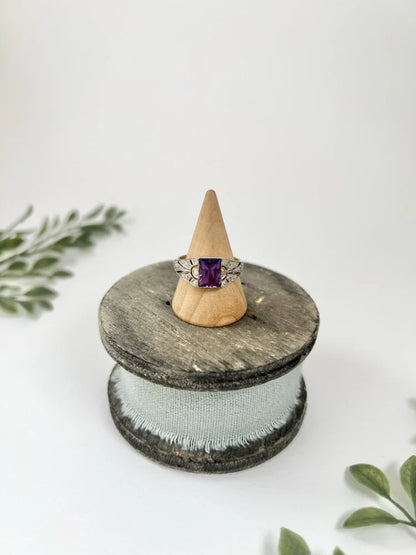 Antique Amethyst And Diamond Ring In 18 Carat Yellow Gold And Platinum