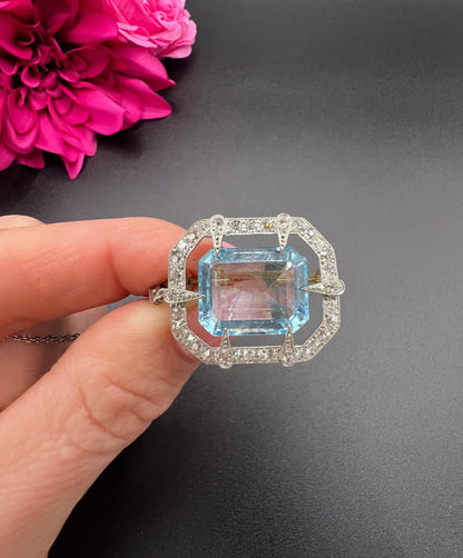 French Edwardian 18 Carat Gold, Platinum, Aquamarine and Diamond Pendant Necklace
