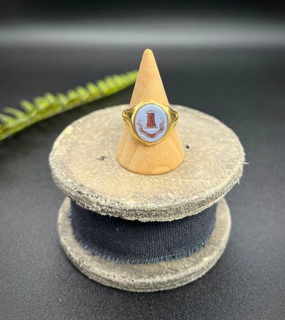 Antique 18 Carat Yellow Gold Sardonyx Seal Crest Signet Ring, Circa 1900