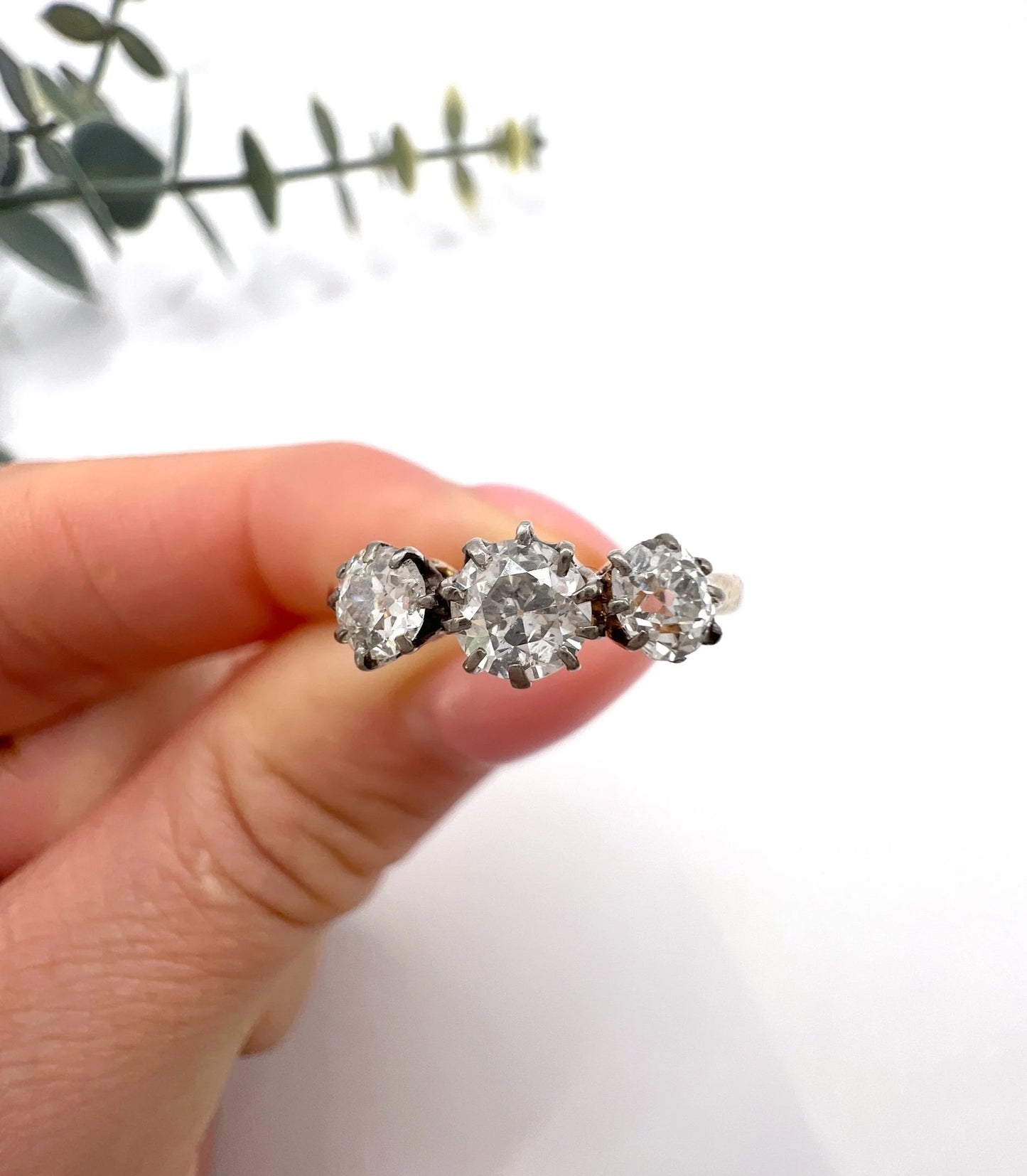 Antique 18 ct Yellow Gold, 1920's 0.85 Carat Diamond Three Stone Engagement Ring