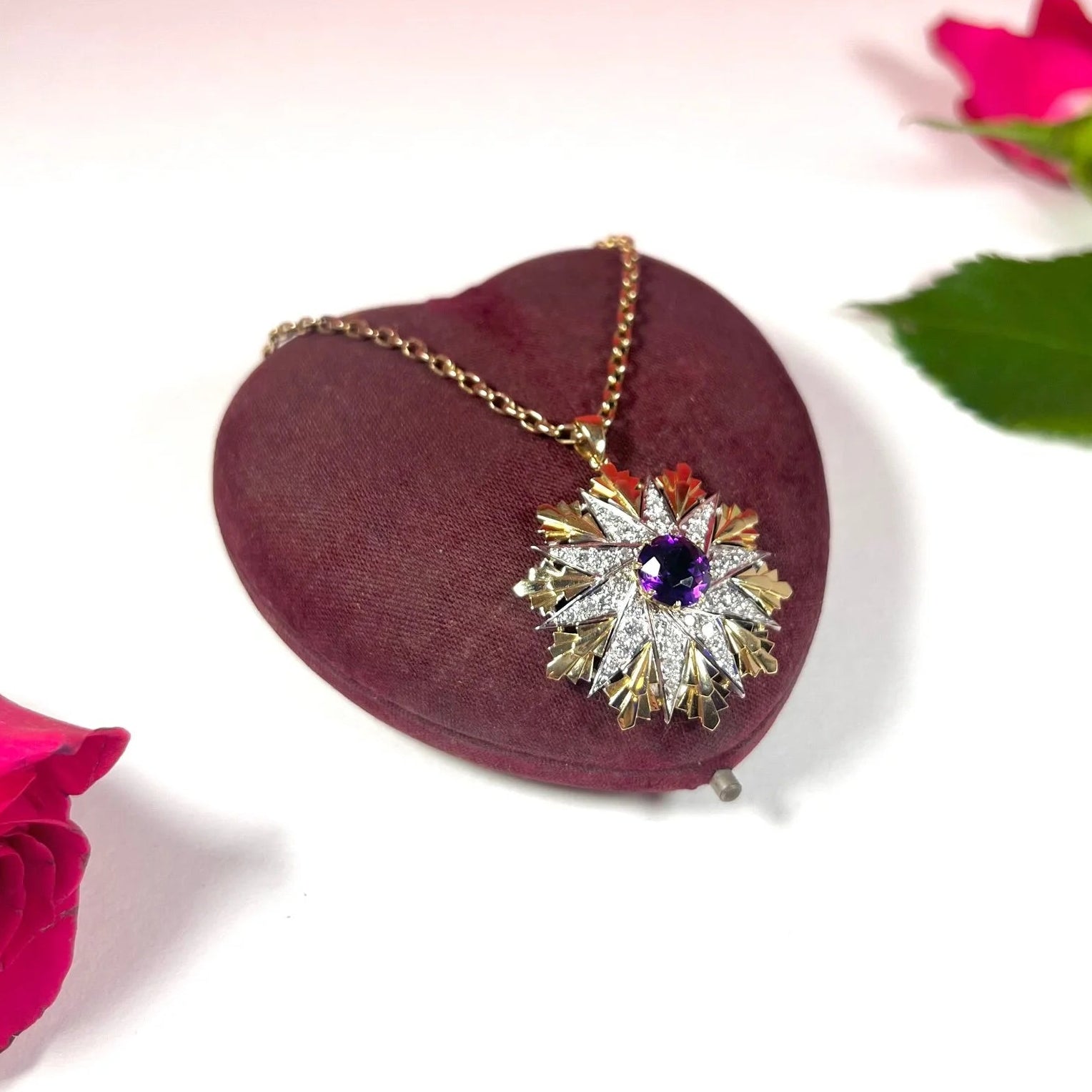 Vintage Pre owned 1940 gold, diamond and amethyst star,  round  faceted amethyst centre on chain pendant necklace 