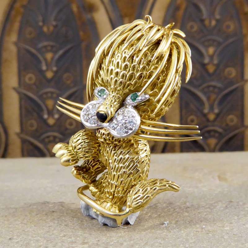 Vintage Diamond Set 18ct Gold Lion Brooch