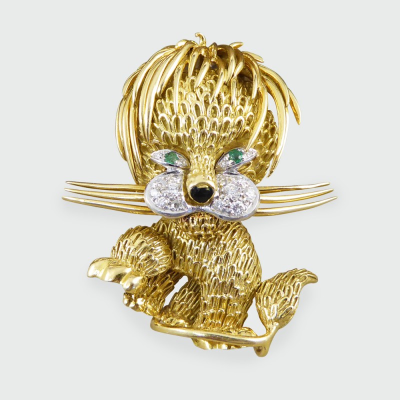 Vintage Diamond Set 18ct Gold Lion Brooch