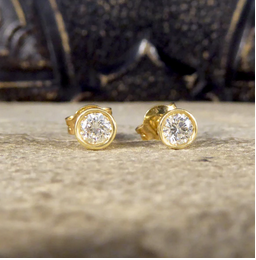 Brilliant Cut Collar Set 0.50ct Diamond Stud Earrings