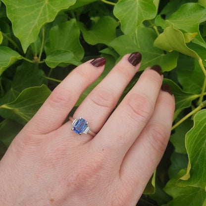 Burmese Sapphire 1.65ct and Diamond Platinum Ring