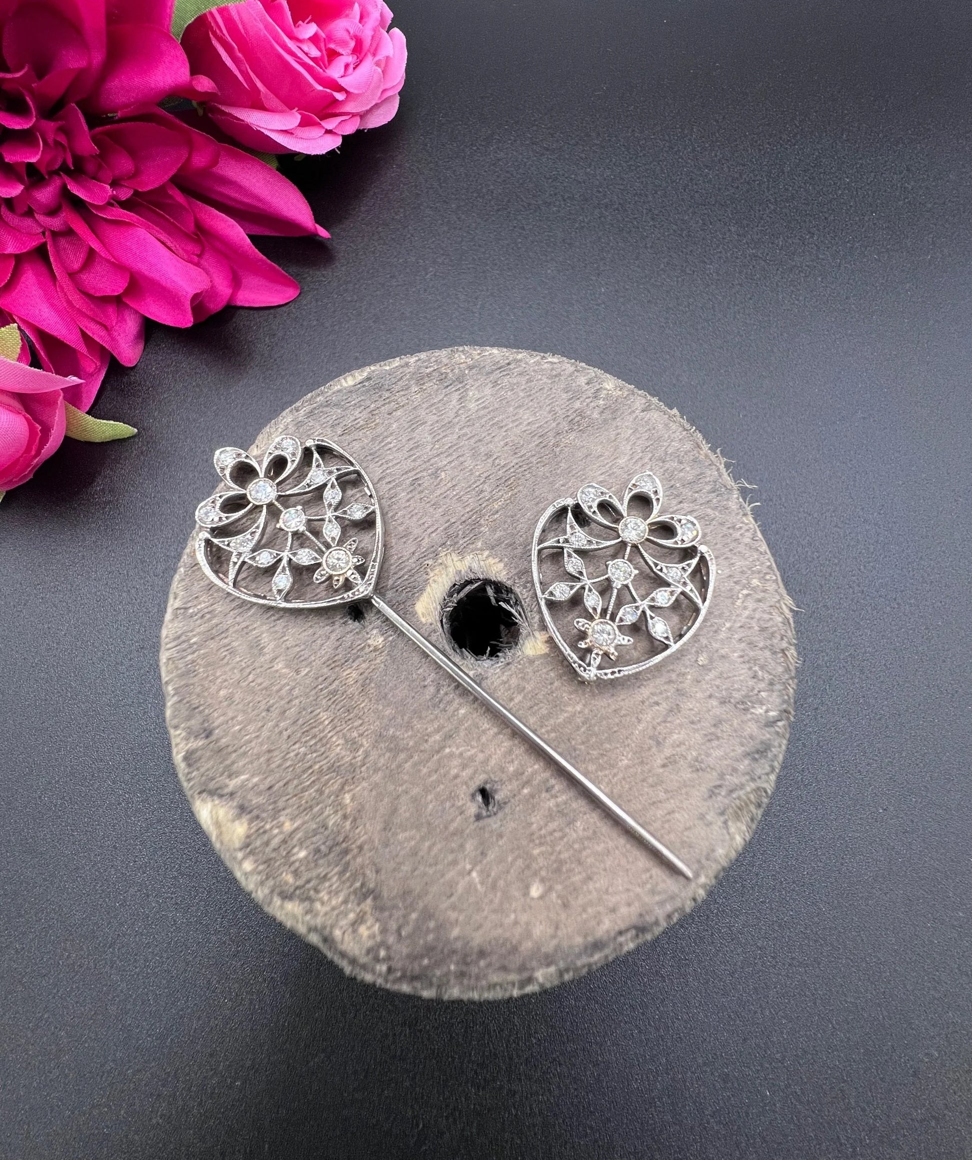 Antique 18ct White Gold, Edwardian Diamond Jabot Pin