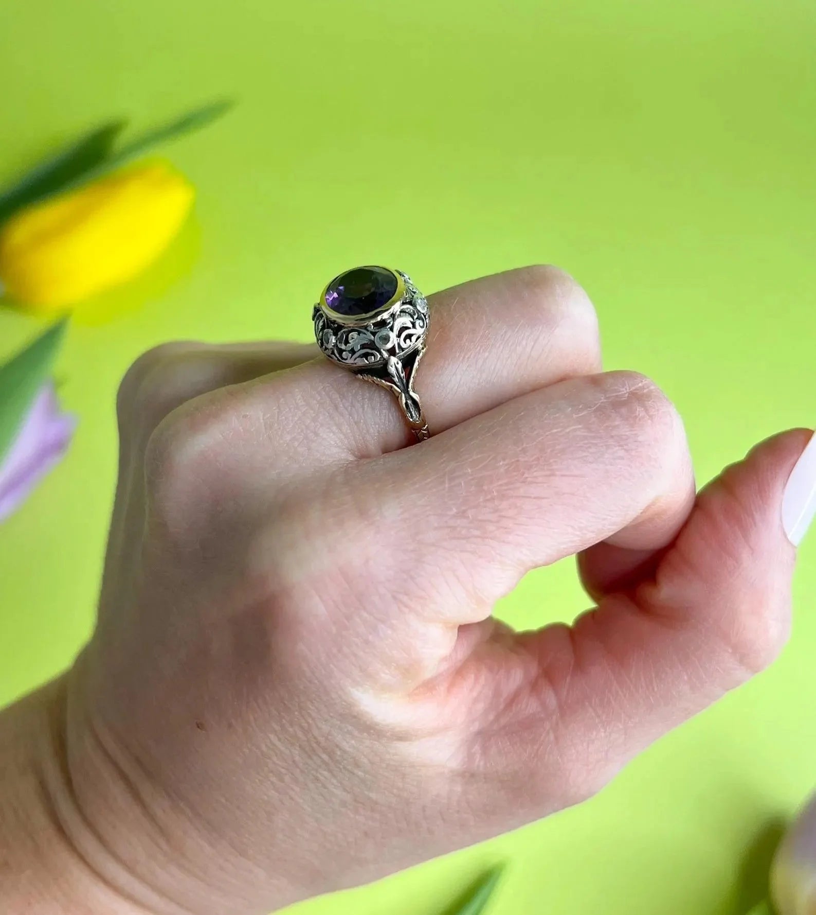 Antique 18 Carat Yellow and White Gold Oval Amethyst and Diamond Ring