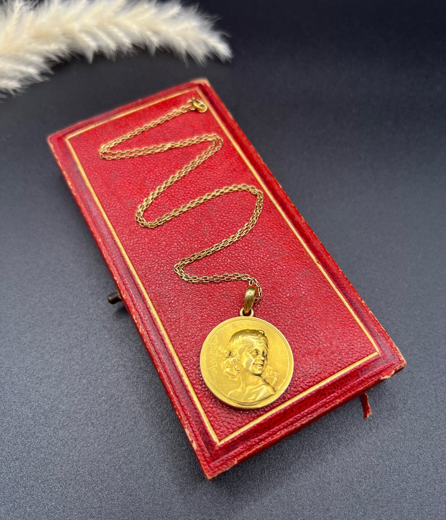 French Art Nouveau 18 Carat Gold Love Medallion by Frederic Charles Victor de Vernon