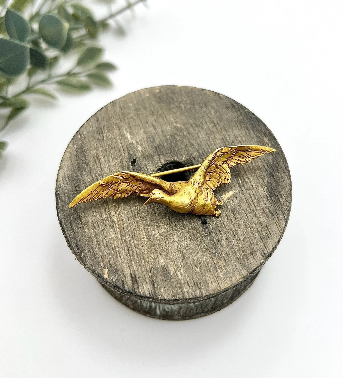 French Edwardian 18 Carat Yellow Gold Golden Goose Brooch, Circa 1900