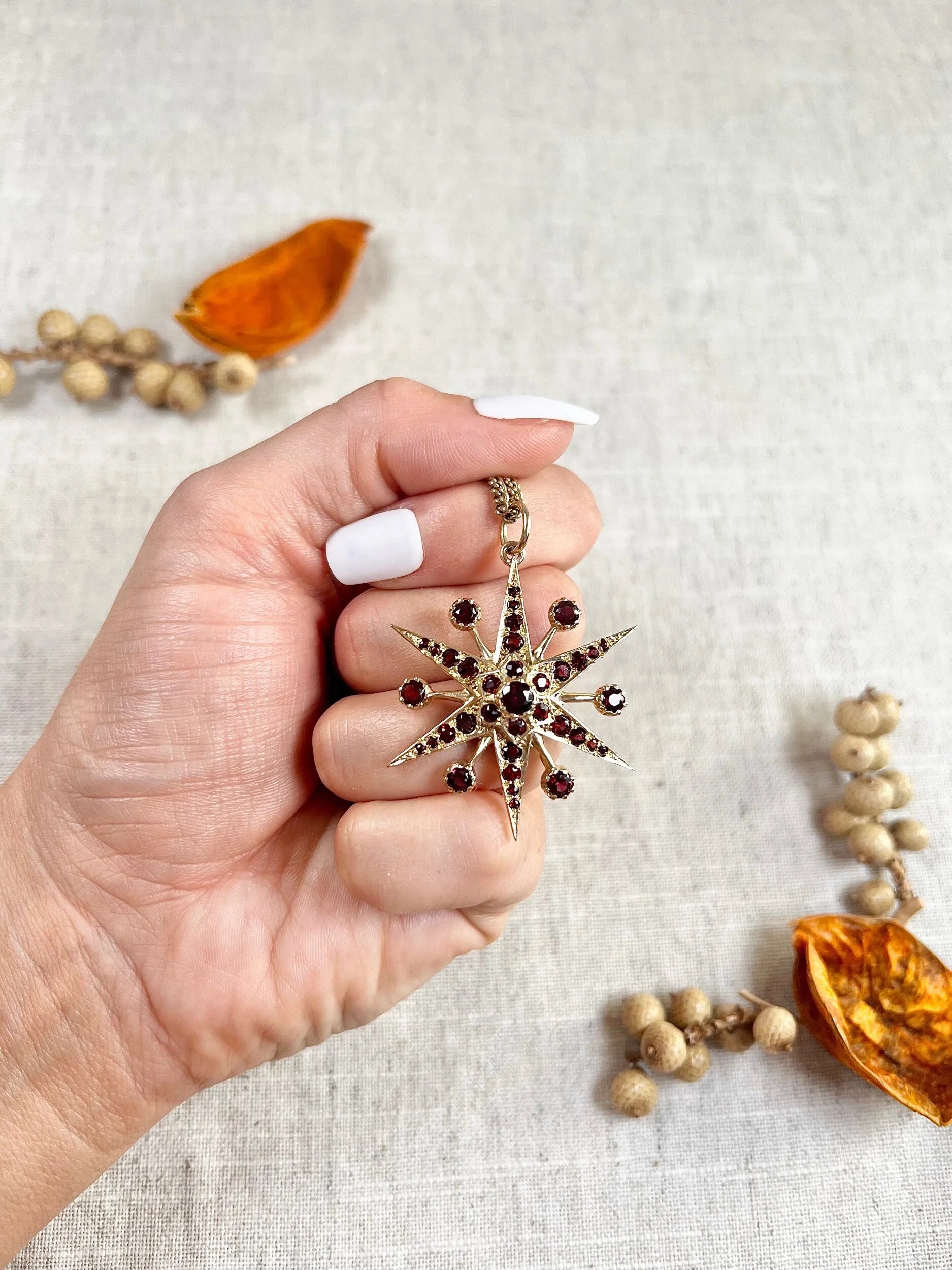 Vintage 9ct Gold Stamped, 1960s Garnet Starburst Pendant