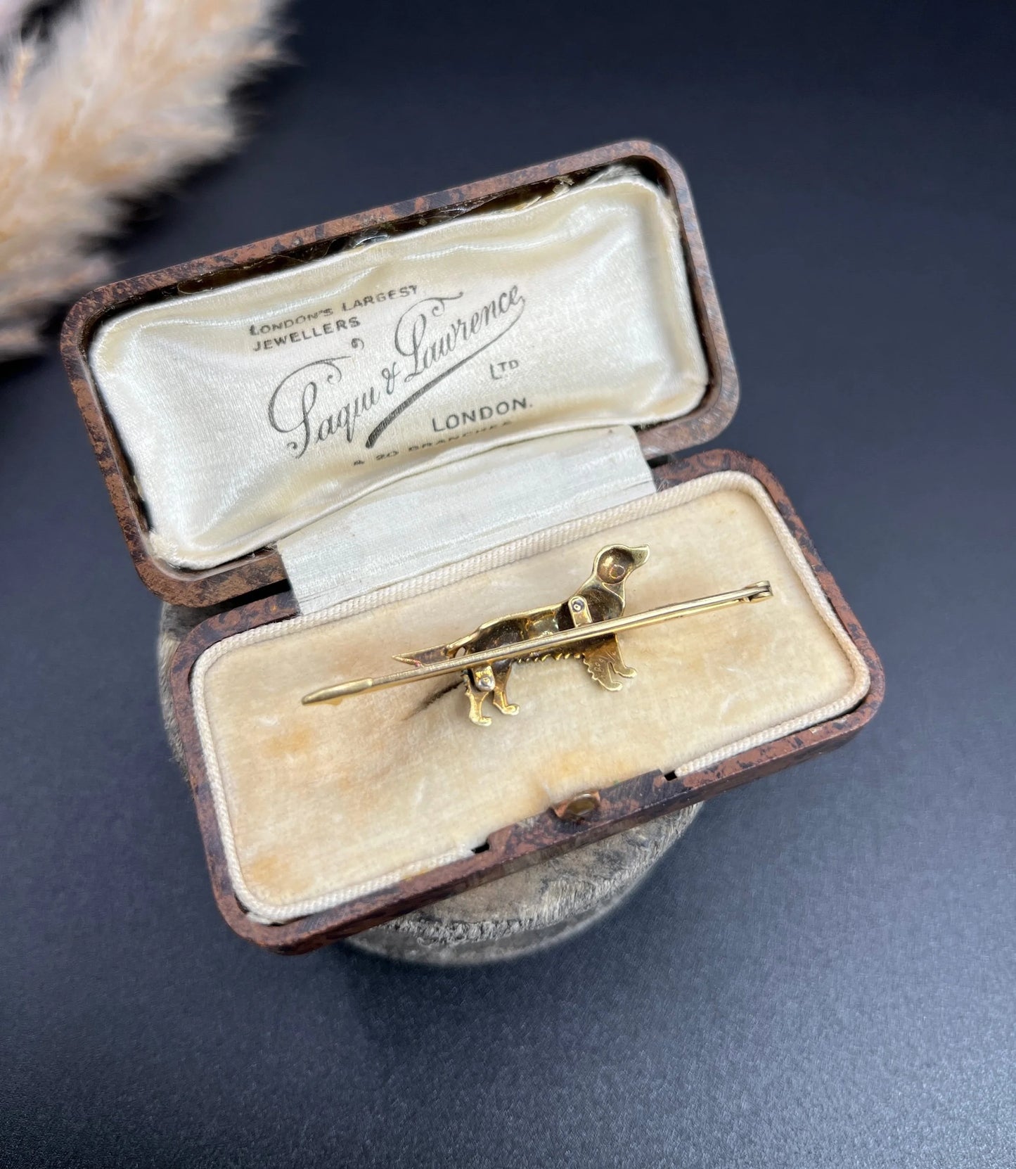 Art Deco 15 Carat Yellow Gold English Setter Enamel Dog Brooch, Circa 1920